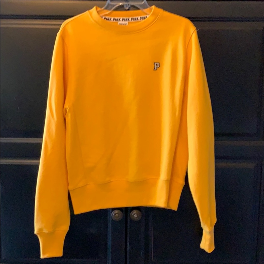 NWOT Victoria’s Secret Pink sweatshirt